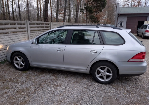 Volkswagen Golf cena 15900 przebieg: 210000, rok produkcji 2008 z Sanok małe 191